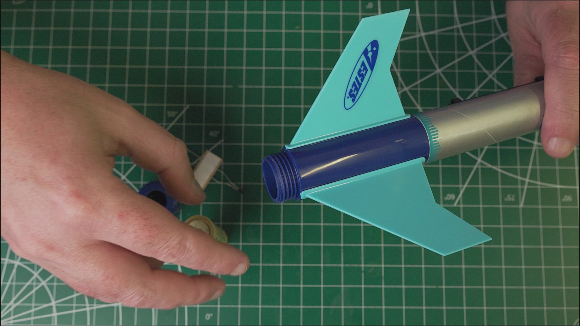 Estes 18mm Rocket Engine Assembly How-To